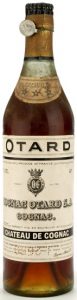 No castle on the neck label and Chateau de Cognac is in white on a black band; 72ctl; Italian import; est. 1950s