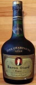 Top of capsule fully gold coloured; more green label; no additional text; 0,70L
