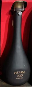 70cl, with a cotisatiom sign on the back (text in French)