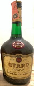 the emblem on the main label is a castle; 75cl (stated on tax strip); 1960s Italian import