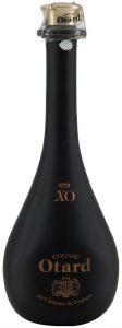 70cl, imported by Top Line Tax Free Traders (see back); 1979