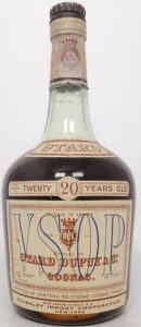 VSOP, 20 years old, with an emblem on the capsule, 4/5 quart (second half 1940s)