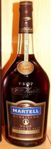 1L Réserve des crus; the medaillon is higher on the label, above VSOP