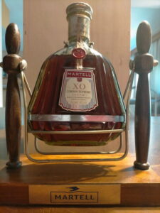 70cl XO Cordon Supreme in a swing