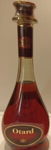 Neck is completely different; 70cle stated; on the back is a cotisation symbol (1980s)