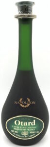 '700ml' stated on the left side and 40%ALC/VOL on the right; under Otard is printed: 'Extra Fine Cognac' and 'Produce of France'; Australian import (1990s)