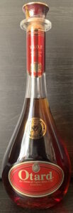 No content on the front; on the backside: 700ml; Japanese import