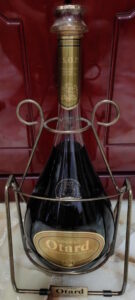 3L, different colour of the label