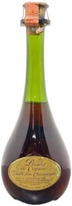 75cl Italian import by Sacco Torino, golden label and stopper