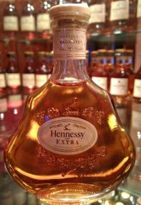 5cl Nostalgie Bagnolet Extra; with hkdnp stated between Hennessy and Extra