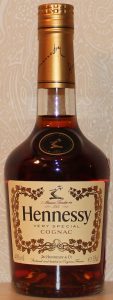 35cl VS; cognac written under Hennessy