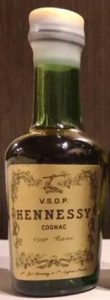 29ml vsop reserve; no content or alcohol percentage stated; different colour glass.