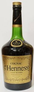 Cognac is printed above Hennessy; with VSOP Réserve on the shoulder blob; ca. 70cl (not stated)