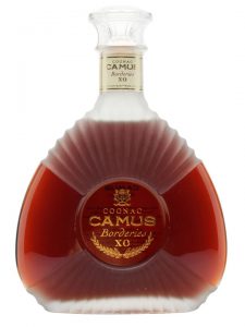 old emblem, 70cl stated on the back of the neck, but 700ml stated on the back label
