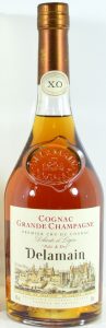With 'Délicate et legère'. 40% left, 700ml right. Little detail: it says 'du' cognac. Newer type capsule