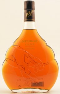 70cl (stated on the back) VSOP, brown cap (could be lighting effect); very different drawing of the panther
