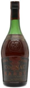 (said to be 70cl by the shop); Italian import: Cogis, Via Canova 38, Milano, stated on the front