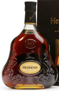 Back side is different (looks very much like the 250th anniversary edition, but with a regular box); 70cl