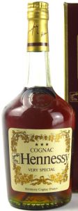 0,70l bottle (stated on the box); Three stars also on the main label and 'very special' below Hennessy. HKDNP stated on back-side. (1970s)