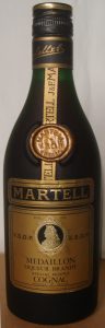 Médaillon Liquor Brandy, special reserve; black cap, screw cap (probably a half bottle)