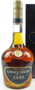 Almost same as previous bottle but the border around the label and the cap have a different, more yellow, colour; 70cl
