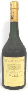 VSOP grande champagne, with a gold coloured capsule; 70cl stated, without 'COGNAC FRANCE' underneath and on the side is an Asian sticker (click to see)