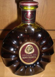 70cl, stated on auction; with Franxösisches Erzeugnis printed on the back of the neck (1985)