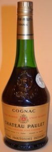 VSOP réserve, très grande fine cognac; bronze label with a shoulder emblem in the glass; Französisches Erzeugnis; different capsule
