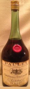 Reserve VSOP, très vieille fine cognac'; round red shoulder blob