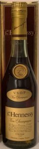On neck label: VSOP, fine champagne; 'e 0,35 LTR' on the back; Dutch import by Wilmerink & Muller, Naarden