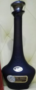 Vieille fine champagne stated on a red-brown label; on the back: 40° and 70cl stated; Asian import