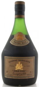 light coloured label with 40° and 70cl stated (Est. 1970s)