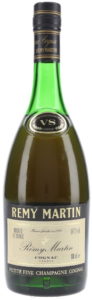 'Petite fine champagne' above VS on neck label and dark capsule; 68cl e stated (end 1970s); Produce of France stated