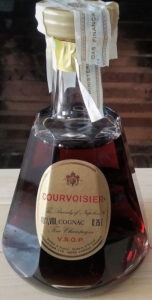 Fine Champagne VSOP with 40%VOL and 0,7L stated, with a paper duty seal (1970s)