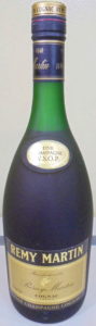Japanes text on the neck and an additional red ring around the neck; 700ml (1980s)