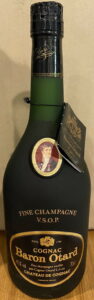 Different emblem on main label; 'fine champagne vieillie par Otard'; 70cl stated on the right side; frosted glass; on the back: Ausländisches Erzeugnis
