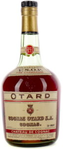 Without an emblem on the capsule; 70 proof stated; no date on the label; on shoulder label VSOP is printed above 'fine champagne'
