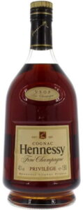 e1.50L VSOP privilege; fine champagne on shoulder label.