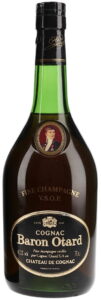 Different emblem on main label; 'fine champagne vieillie par Otard'; 70cl stated on the right side; green glass, not frosted (1980s)