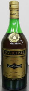 Unfamiliar label.. 70cl grande fine cognac, 40°; Französisches Erzeugnis (1980s)