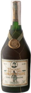 Cont. 750ml indicated and 40% alc./vol.; très vieux and muy viejo stated; Mexican