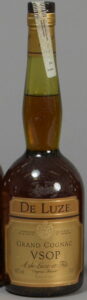 70cl indicated; no emblem on the neck, with a duty strip on top