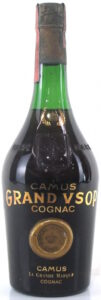 Text on glass in different order: first Camus, then GRAND VSOP, then cognac; with a cross on the glass; different colour of the capsule, Italian import (75cl)