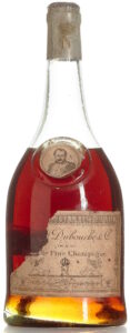 Est. 1930s; not different shape of the bottle (the heel) and absent neck label; also different mouth and capsule