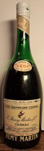 75cl; Italian import by Soc. Alpe - Hone - Aosta (1970)