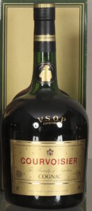 1.40L indicated; on the shoulder below VSOP is 'courvoisier' 